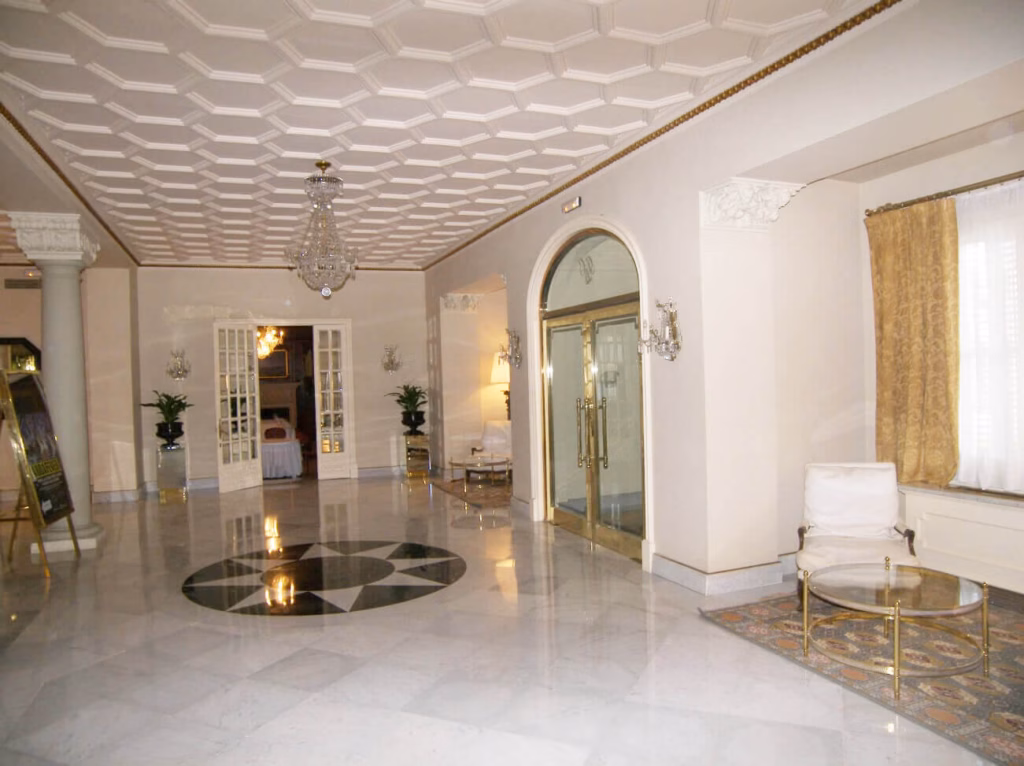 Pintura y molduras de pladur Vilanova i la Geltrú